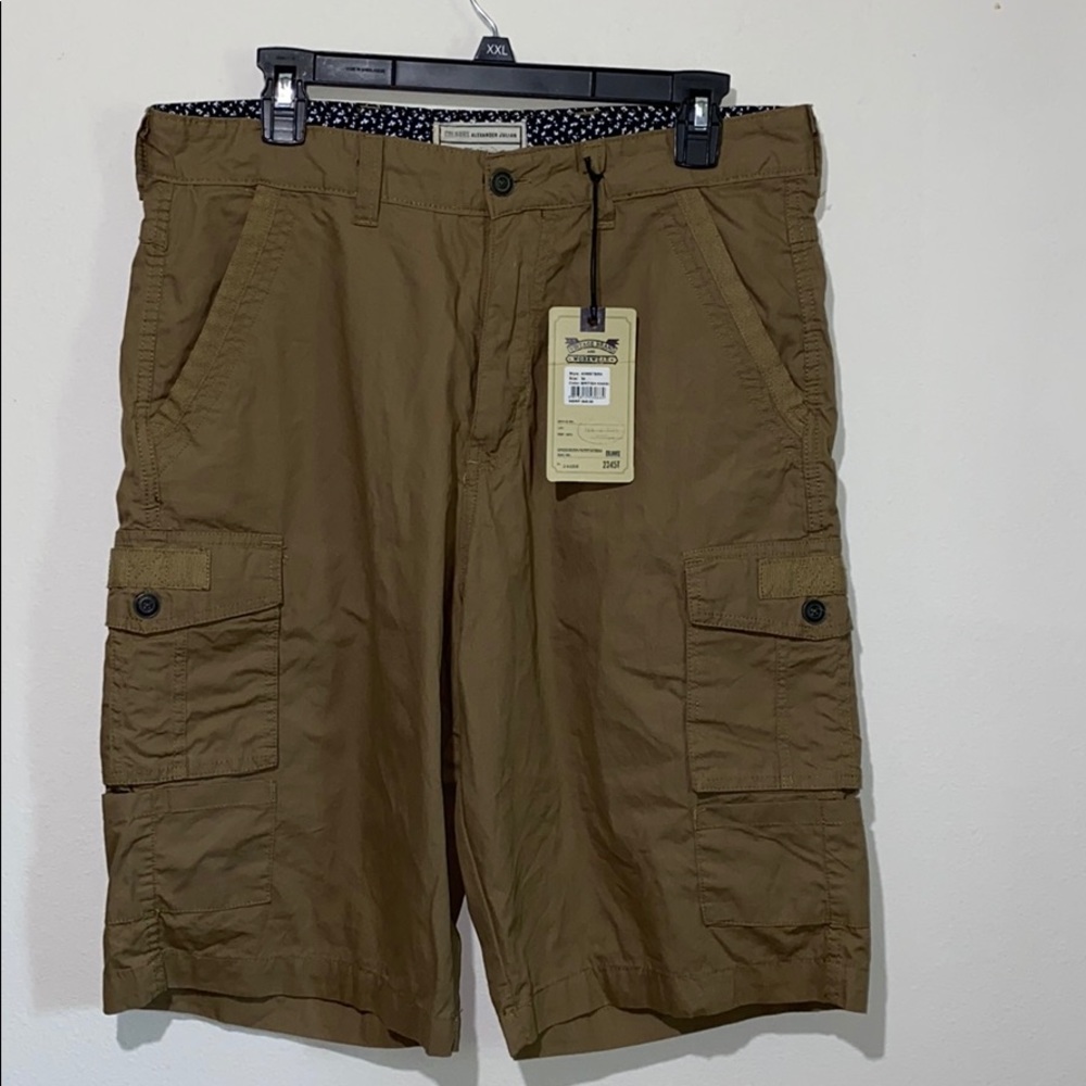 Cargo shorts| Alexander Julian!